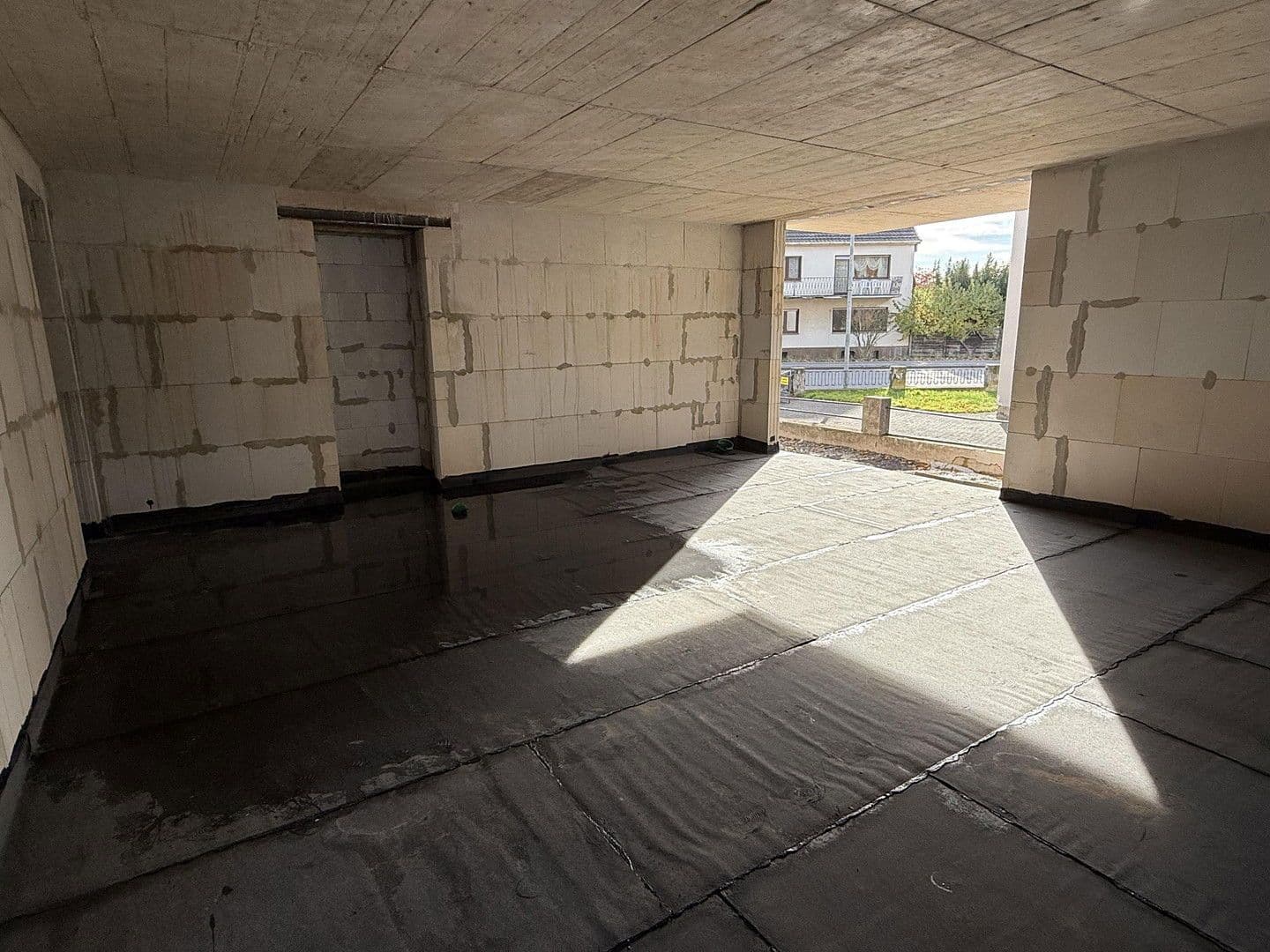 Prodej bytu 3+1 75 m², Berliner Straße 53, Niederkassel, Severní Porýní-Vestfálsko Prodej bytu 3+1 75 m², Berliner Straße 53, Niederkassel, Severní Porýní-Vestfálsko