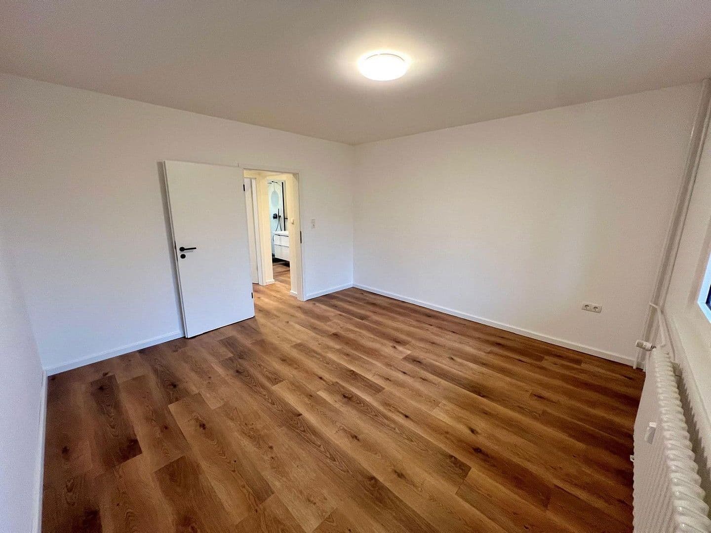 Prodej bytu 3+1 72 m², Charles-Roß-Ring 92, Kiel, Šlesvicko-Holštýnsko Prodej bytu 3+1 72 m², Charles-Roß-Ring 92, Kiel, Šlesvicko-Holštýnsko