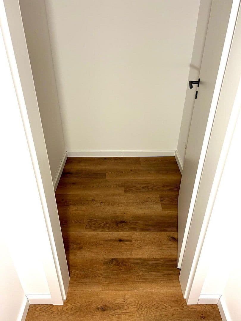 Prodej bytu 3+1 72 m², Charles-Roß-Ring 92, Kiel, Šlesvicko-Holštýnsko Prodej bytu 3+1 72 m², Charles-Roß-Ring 92, Kiel, Šlesvicko-Holštýnsko