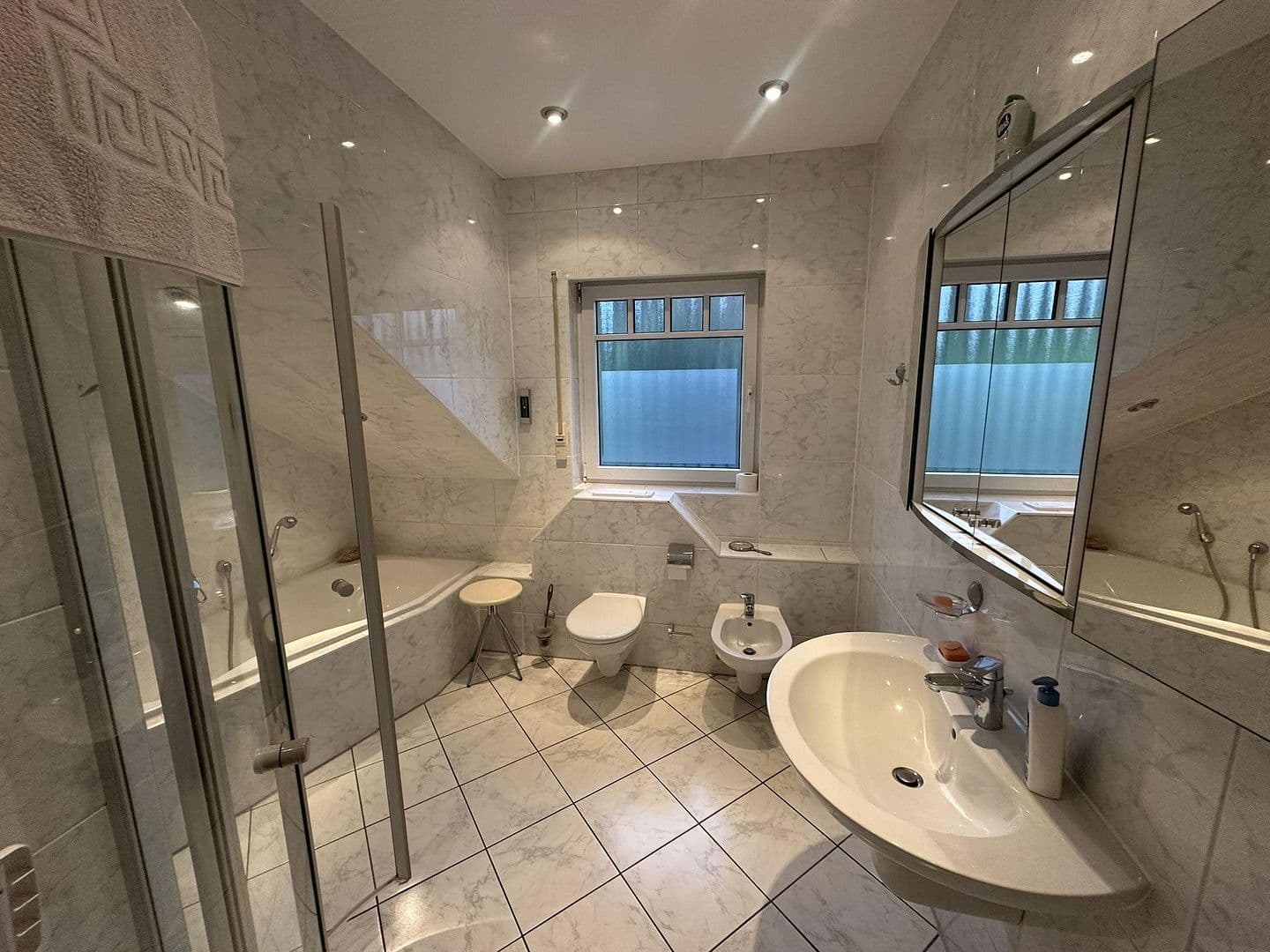 Prodej domu 171 m², pozemek 180 m², Wächtersbach, Hessen Prodej domu 171 m², pozemek 180 m², Wächtersbach, Hessen