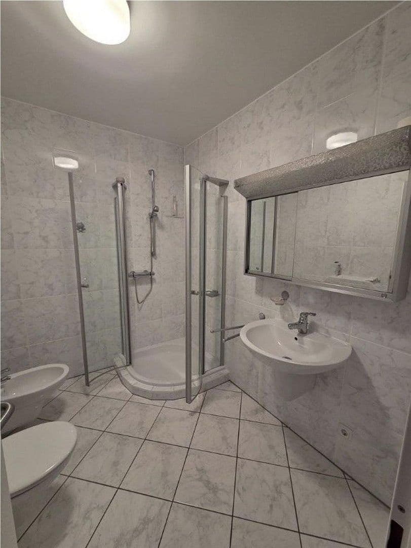 Prodej domu 171 m², pozemek 180 m², Wächtersbach, Hessen Prodej domu 171 m², pozemek 180 m², Wächtersbach, Hessen