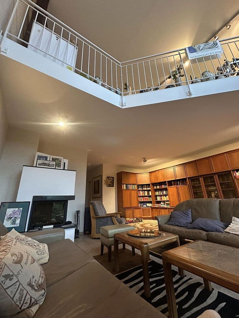 Prodej domu 171 m², pozemek 180 m², Wächtersbach, Hessen Prodej domu 171 m², pozemek 180 m², Wächtersbach, Hessen