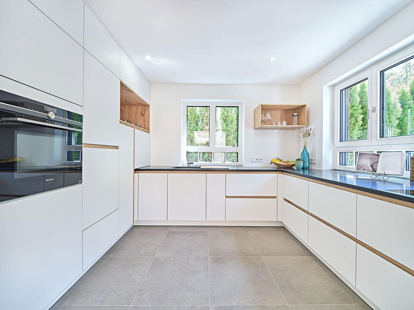 Pronájem bytu 6+1 200 m², Waldfriedhofstrasse 0, München, Bavorsko Pronájem bytu 6+1 200 m², Waldfriedhofstrasse 0, München, Bavorsko