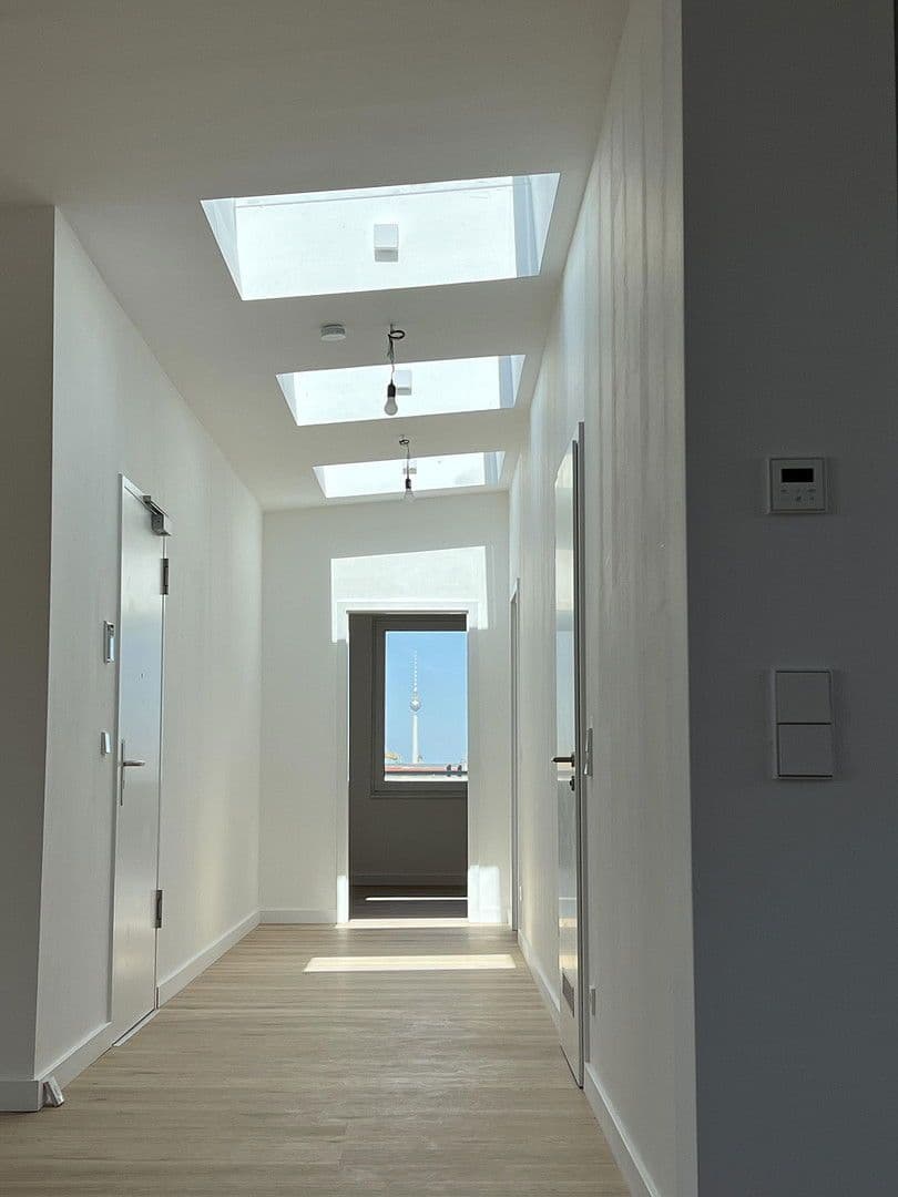 Prodej bytu 3+kk 95 m², Weisestr. 2, Berlin, Berlín Prodej bytu 3+kk 95 m², Weisestr. 2, Berlin, Berlín