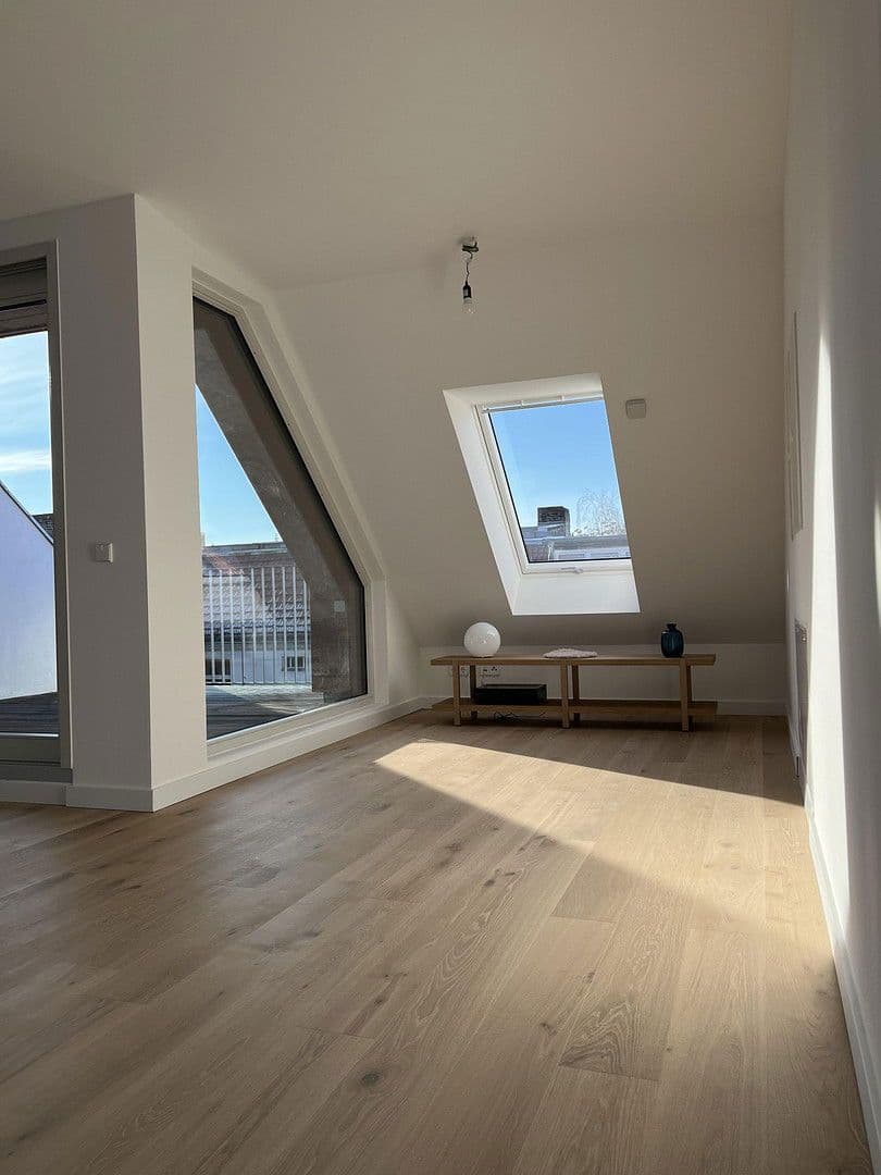 Prodej bytu 3+kk 95 m², Weisestr. 2, Berlin, Berlín Prodej bytu 3+kk 95 m², Weisestr. 2, Berlin, Berlín