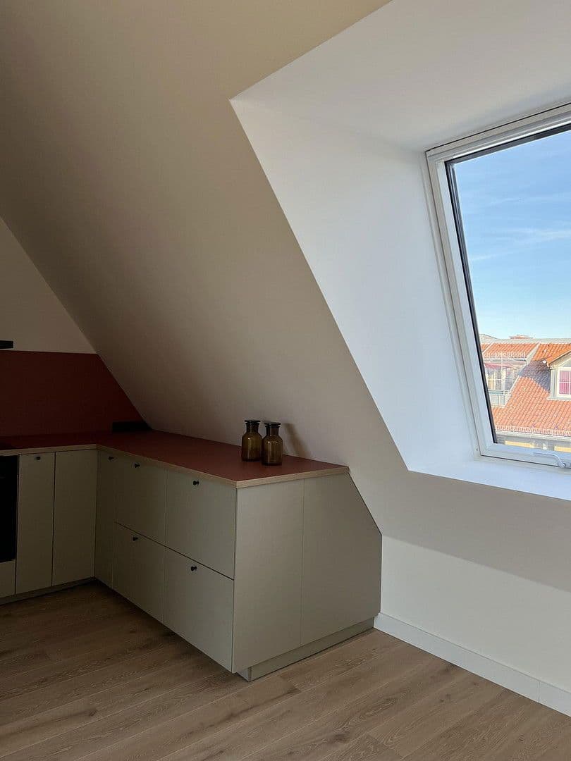 Prodej bytu 3+kk 95 m², Weisestr. 2, Berlin, Berlín Prodej bytu 3+kk 95 m², Weisestr. 2, Berlin, Berlín