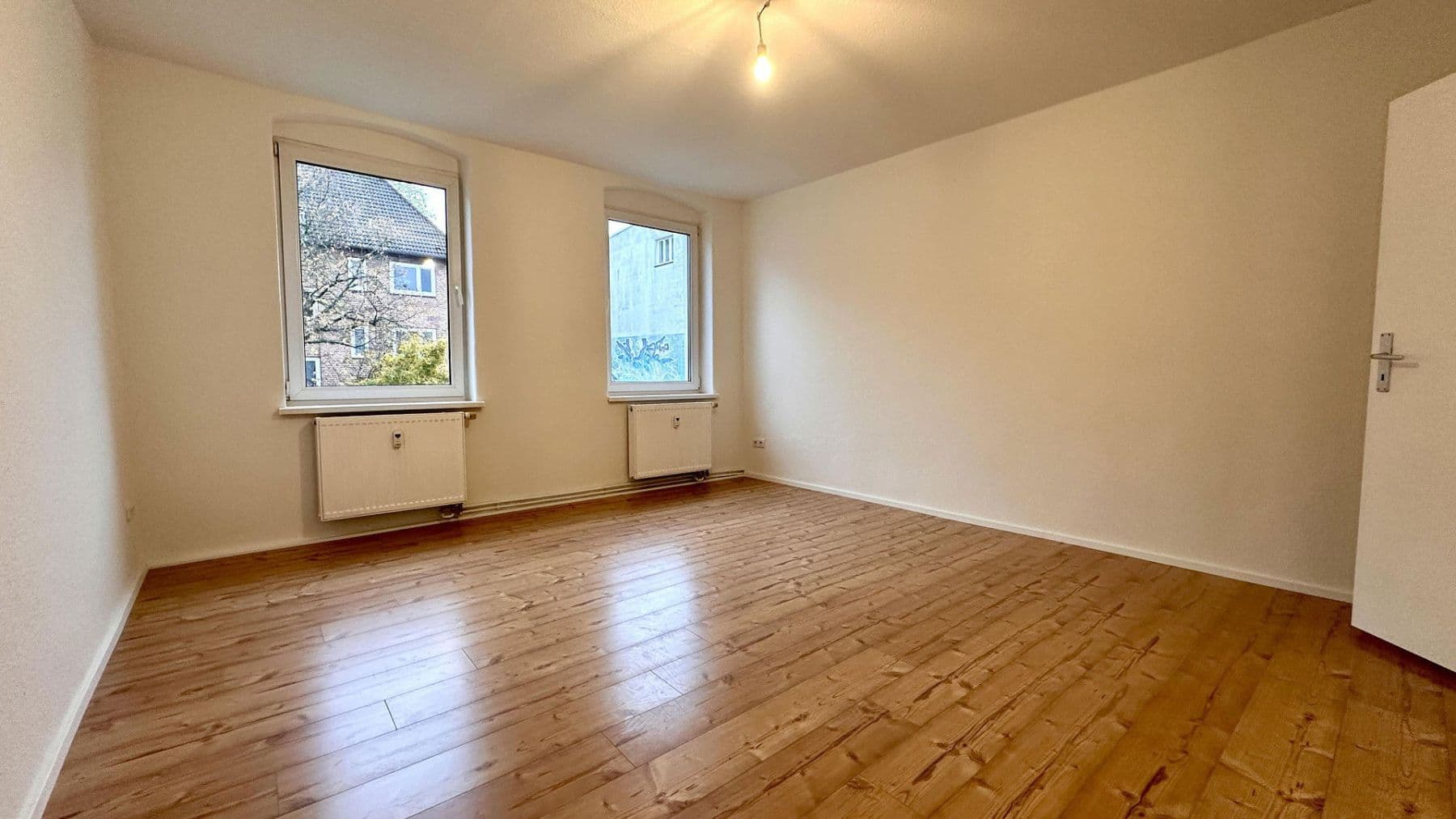 Pronájem bytu 3+1 88 m², Kiel, Šlesvicko-Holštýnsko Pronájem bytu 3+1 88 m², Kiel, Šlesvicko-Holštýnsko