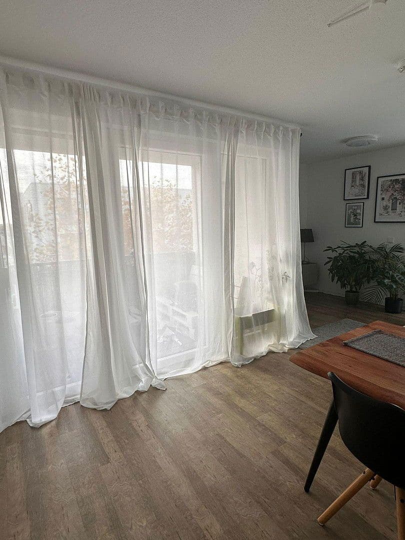 Pronájem bytu 3+1 71 m², Aristide-Briand-Str. 2, Herzogenaurach, Bavorsko Pronájem bytu 3+1 71 m², Aristide-Briand-Str. 2, Herzogenaurach, Bavorsko