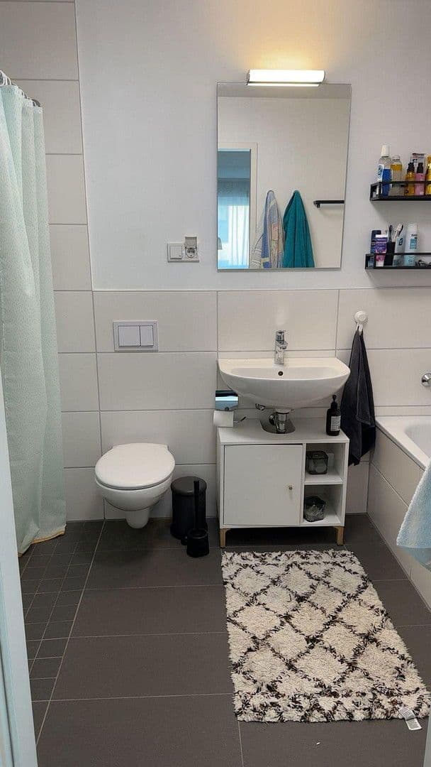 Pronájem bytu 3+1 71 m², Aristide-Briand-Str. 2, Herzogenaurach, Bavorsko Pronájem bytu 3+1 71 m², Aristide-Briand-Str. 2, Herzogenaurach, Bavorsko