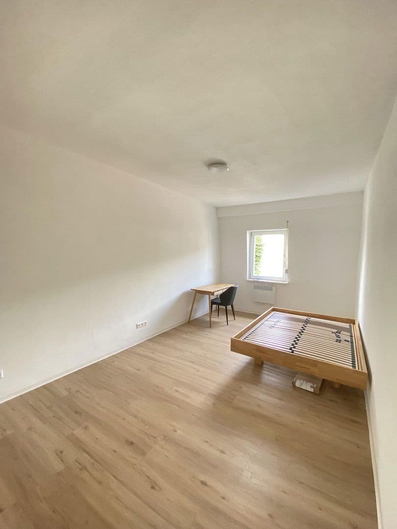 Pronájem bytu 3+1 80 m², Ettlingen, Bádensko-Württembersko Pronájem bytu 3+1 80 m², Ettlingen, Bádensko-Württembersko