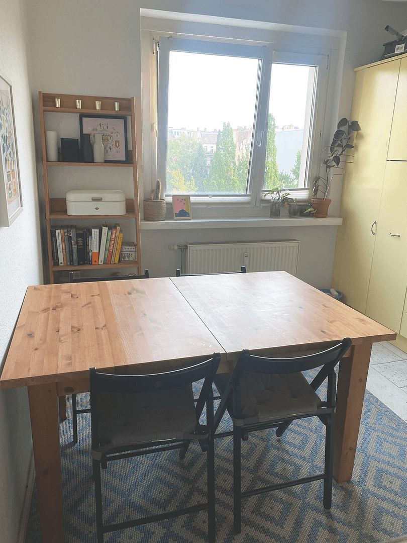 Prodej bytu 3+kk 77 m², Rigaer Str. 88, Berlin, Berlín Prodej bytu 3+kk 77 m², Rigaer Str. 88, Berlin, Berlín