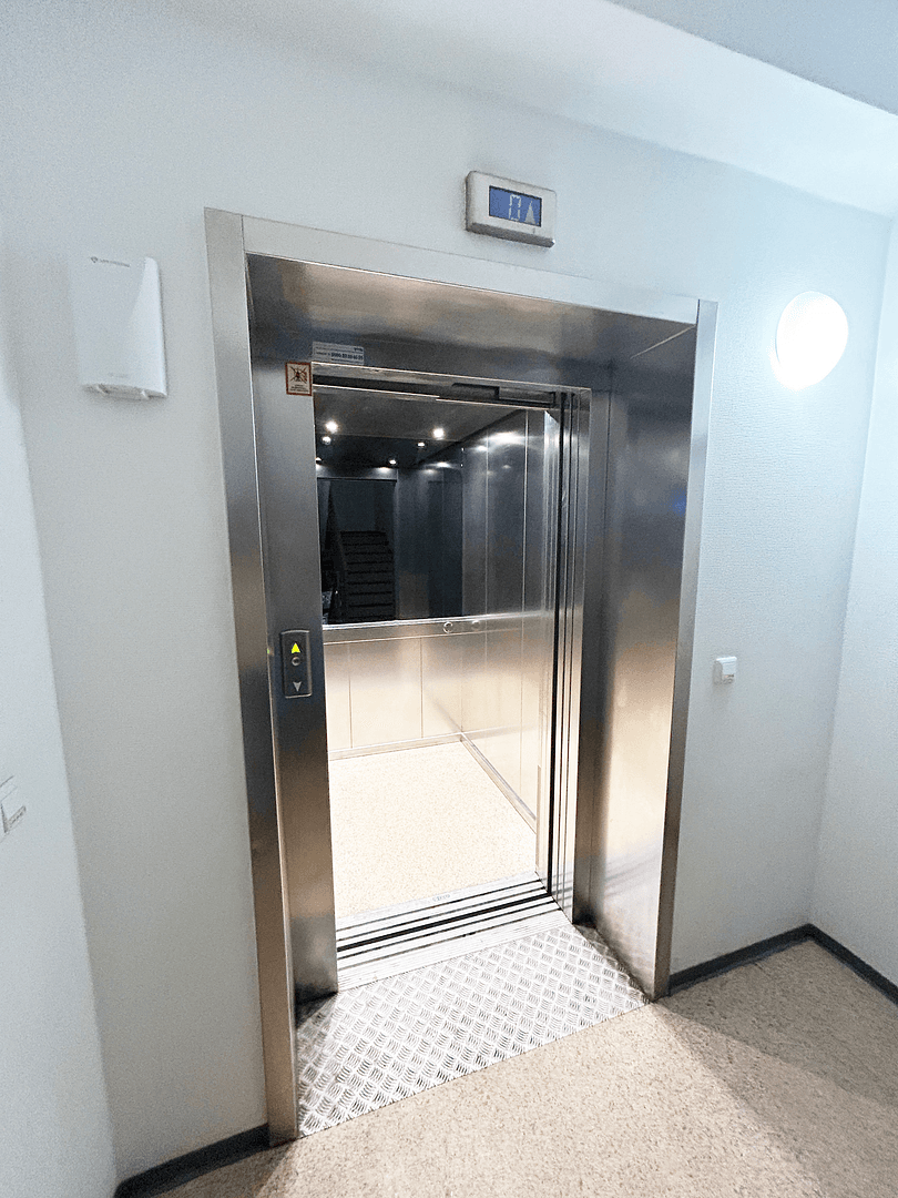 Prodej bytu 3+kk 77 m², Rigaer Str. 88, Berlin, Berlín Prodej bytu 3+kk 77 m², Rigaer Str. 88, Berlin, Berlín