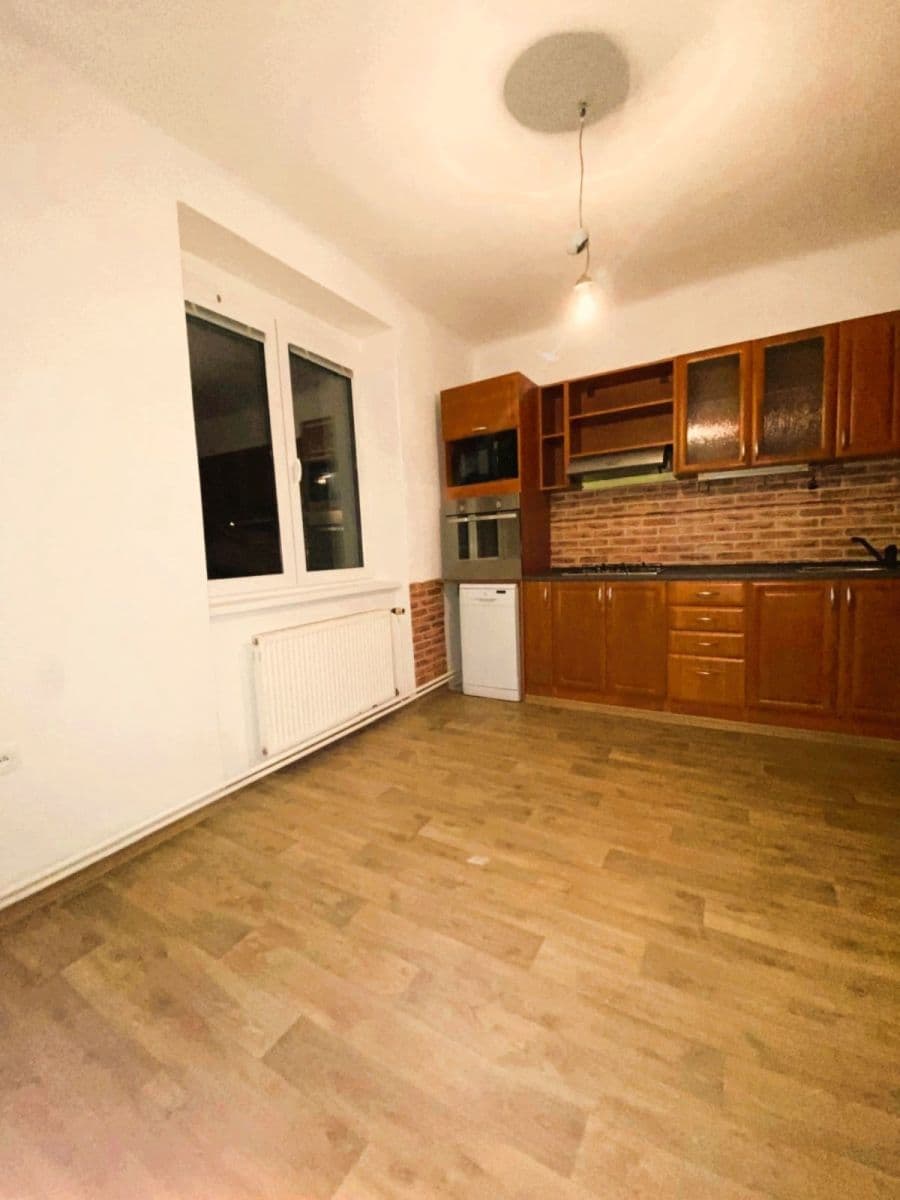 Prodej bytu 3+1 72 m², Kozlerova, Rokycany, Plzeňský kraj Prodej bytu 3+1 72 m², Kozlerova, Rokycany, Plzeňský kraj