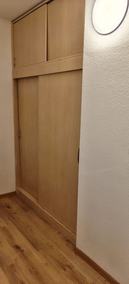 Pronájem bytu 2+1 50 m², Krymská, Karlovy Vary, Karlovarský kraj Pronájem bytu 2+1 50 m², Krymská, Karlovy Vary, Karlovarský kraj