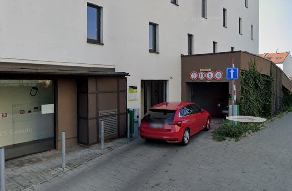 Pronájem garáže 25 m², Soukalova, Praha, Praha Pronájem garáže 25 m², Soukalova, Praha, Praha