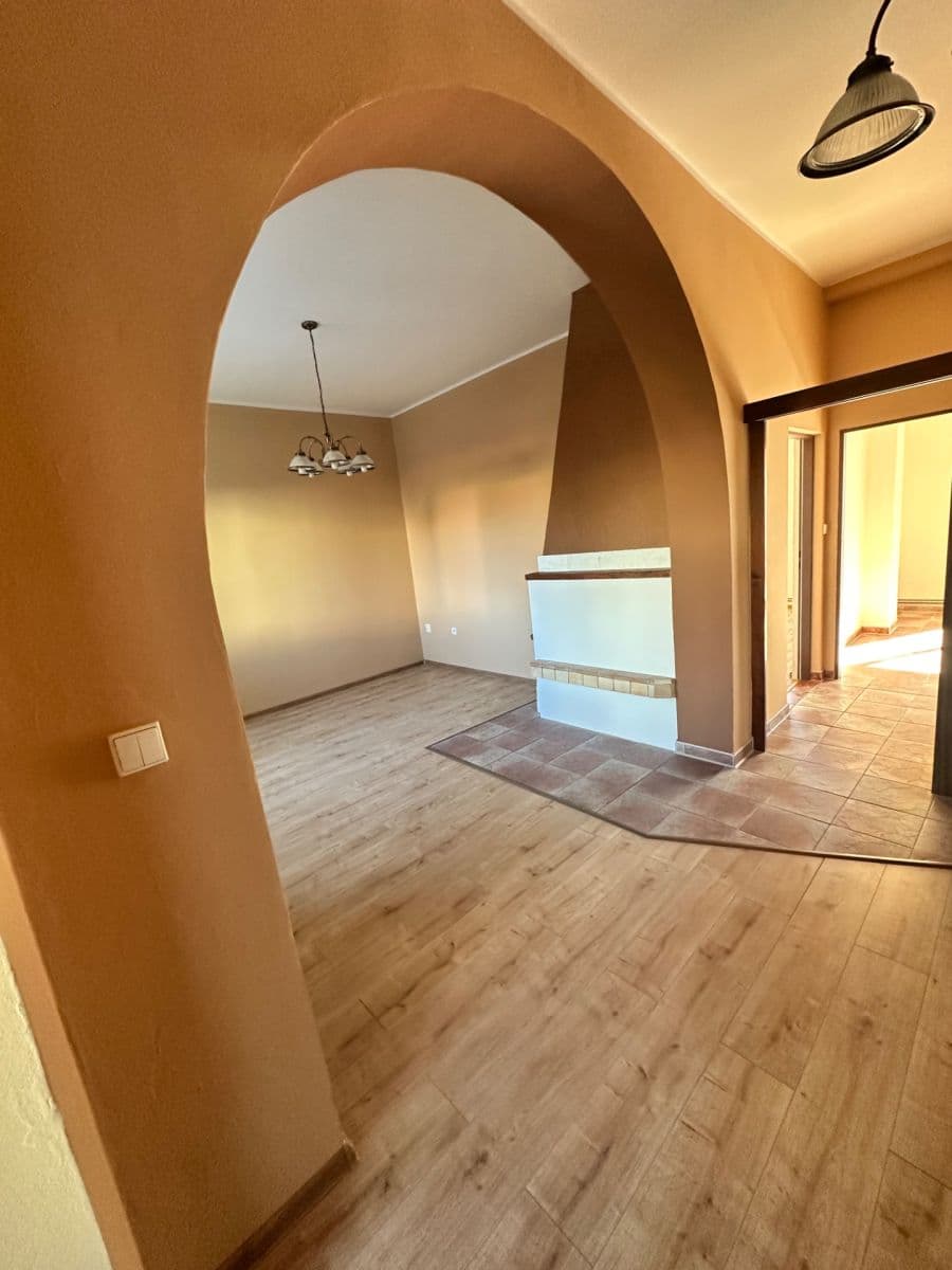 Pronájem bytu 3+kk 80 m², Dr. Steinera, Kladno, Středočeský kraj Pronájem bytu 3+kk 80 m², Dr. Steinera, Kladno, Středočeský kraj