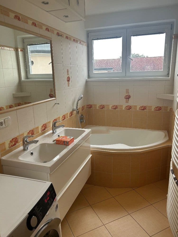 Pronájem bytu 3+kk 94 m², Klicperova, Olomouc, Olomoucký kraj Pronájem bytu 3+kk 94 m², Klicperova, Olomouc, Olomoucký kraj