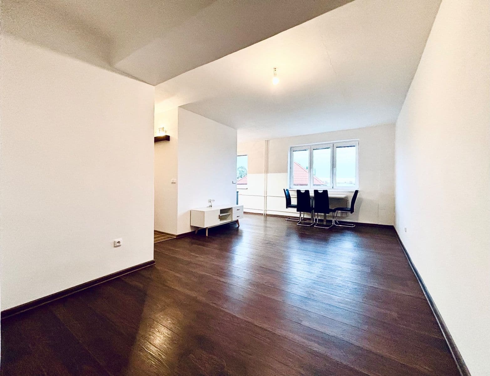 Prodej bytu 3+kk 63 m², Československé armády, Skuteč, Pardubický kraj Prodej bytu 3+kk 63 m², Československé armády, Skuteč, Pardubický kraj