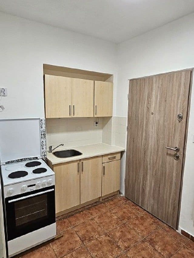 Pronájem bytu 1+kk 33 m², Merhautova, Brno, Jihomoravský kraj Pronájem bytu 1+kk 33 m², Merhautova, Brno, Jihomoravský kraj