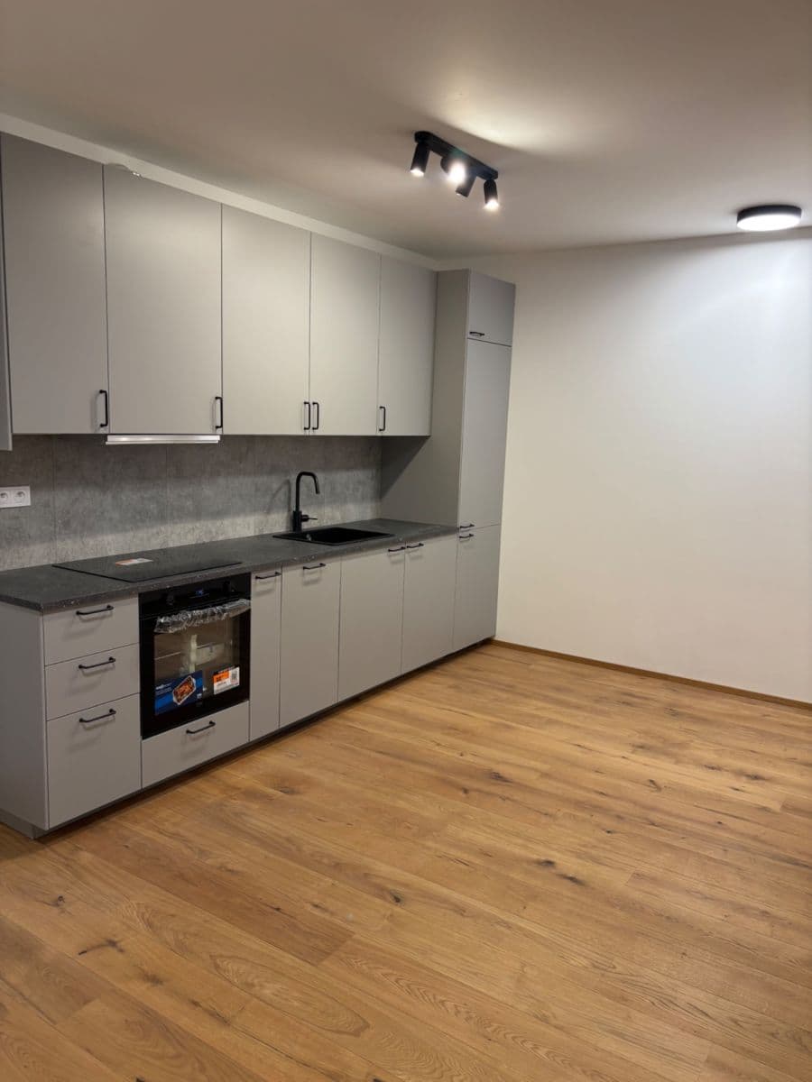 Pronájem bytu 1+kk 31 m², Starokošířská, Praha, Praha Pronájem bytu 1+kk 31 m², Starokošířská, Praha, Praha