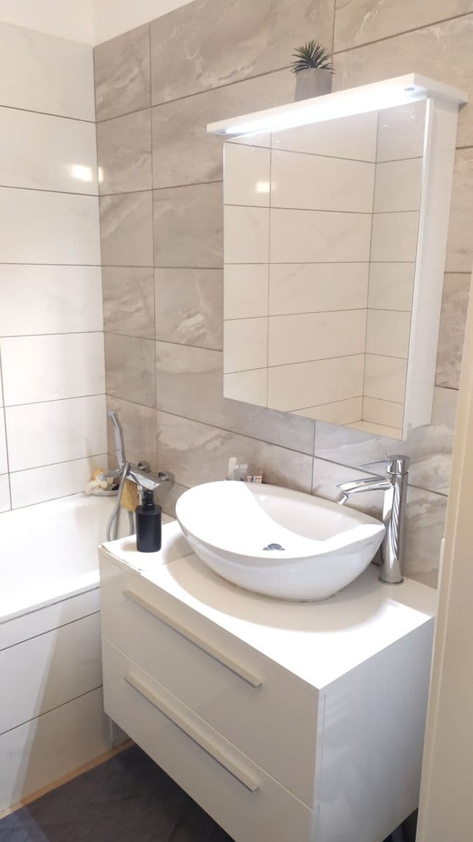 Pronájem bytu 2+kk 60 m², Na Břehu, Praha, Praha Pronájem bytu 2+kk 60 m², Na Břehu, Praha, Praha