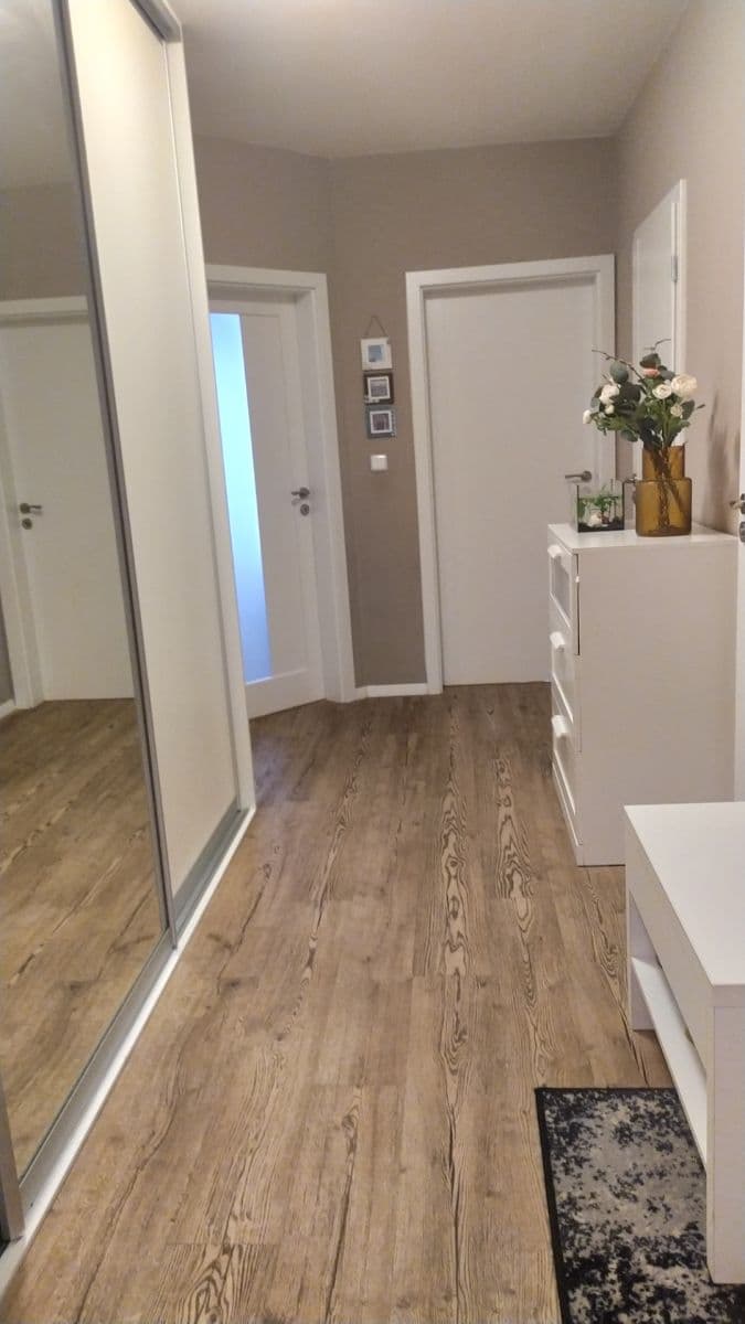 Pronájem bytu 2+kk 60 m², Na Břehu, Praha, Praha Pronájem bytu 2+kk 60 m², Na Břehu, Praha, Praha