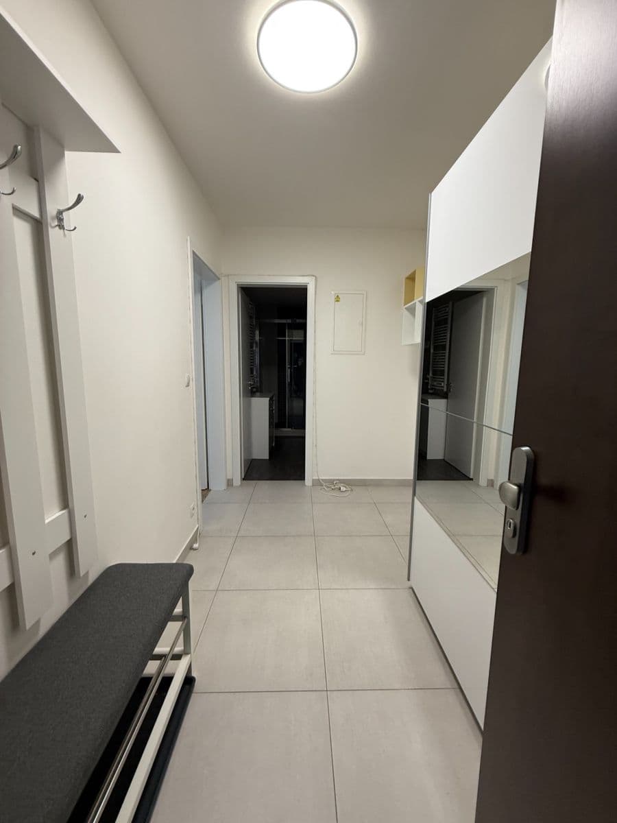 Pronájem bytu 1+kk 38 m², Mantovská, Praha, Praha Pronájem bytu 1+kk 38 m², Mantovská, Praha, Praha