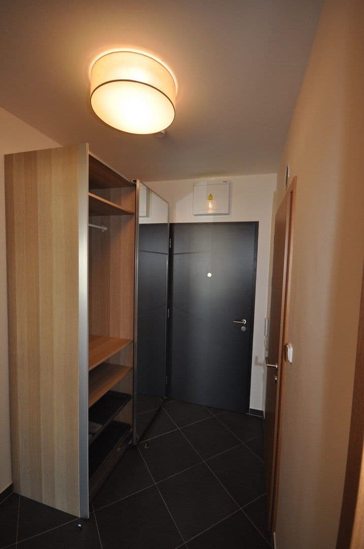 Pronájem bytu 2+kk 60 m², Stočesova, Praha, Praha Pronájem bytu 2+kk 60 m², Stočesova, Praha, Praha