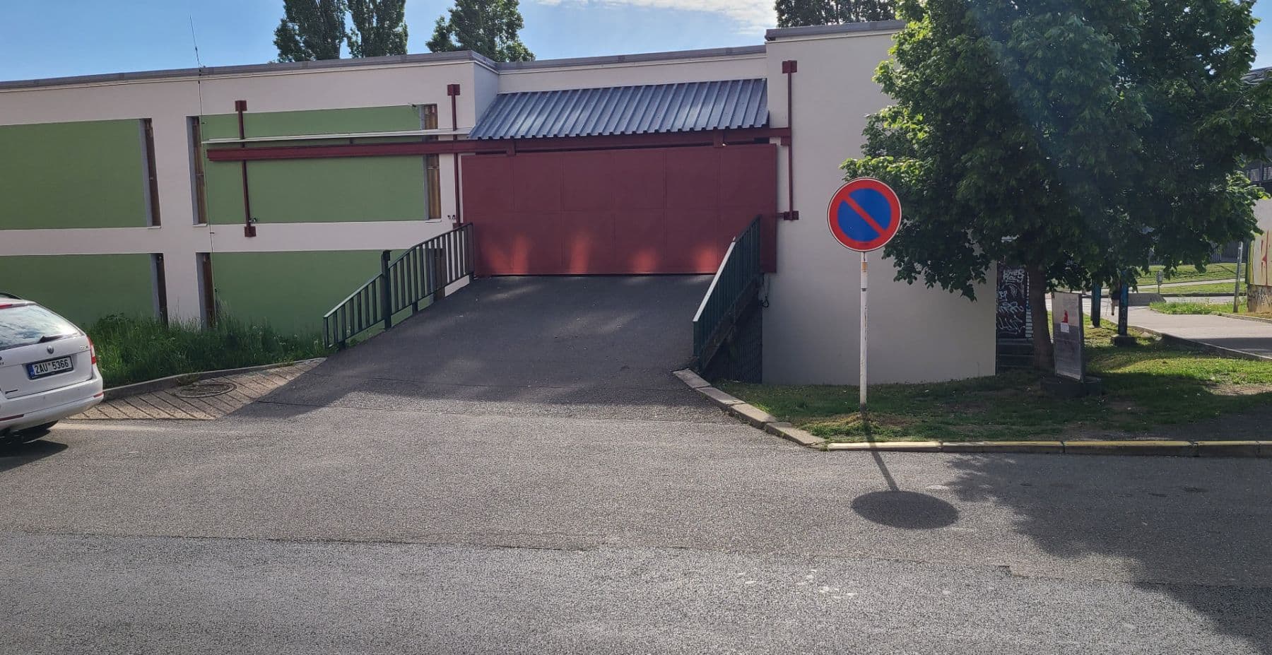 Prodej garáže 18 m², Praha, Praha Prodej garáže 18 m², Praha, Praha