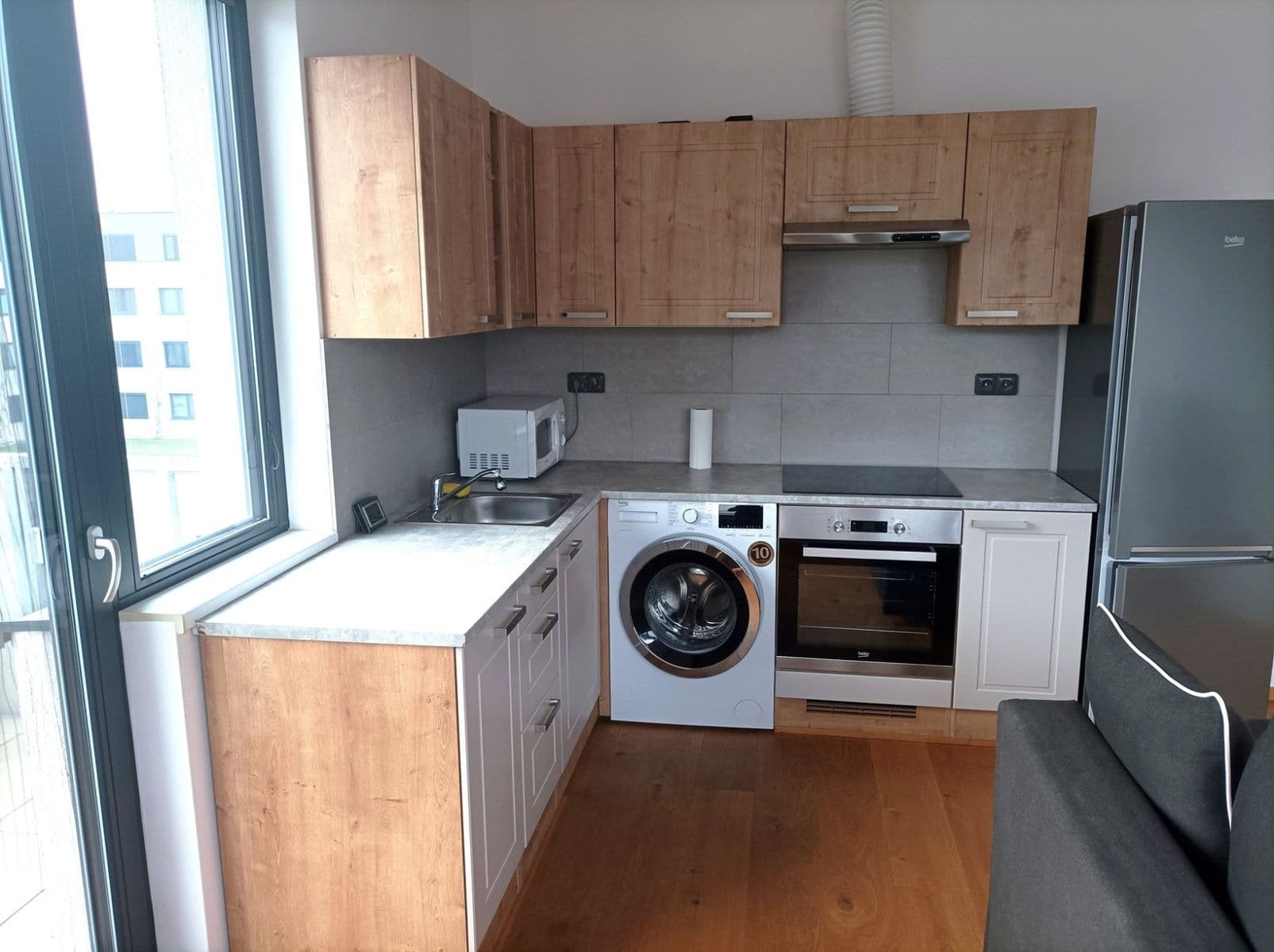 Pronájem bytu 2+kk 40 m², Karla IV., Horoměřice, Středočeský kraj Pronájem bytu 2+kk 40 m², Karla IV., Horoměřice, Středočeský kraj