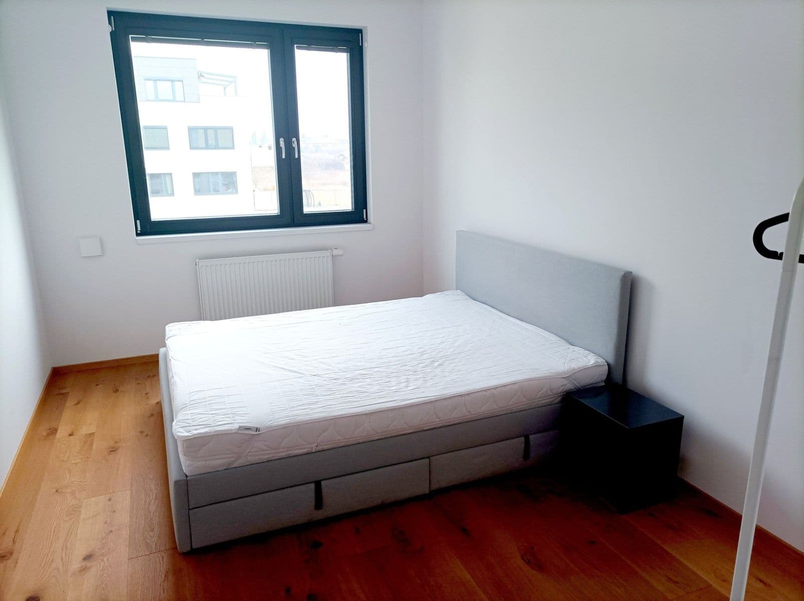 Pronájem bytu 2+kk 40 m², Karla IV., Horoměřice, Středočeský kraj Pronájem bytu 2+kk 40 m², Karla IV., Horoměřice, Středočeský kraj