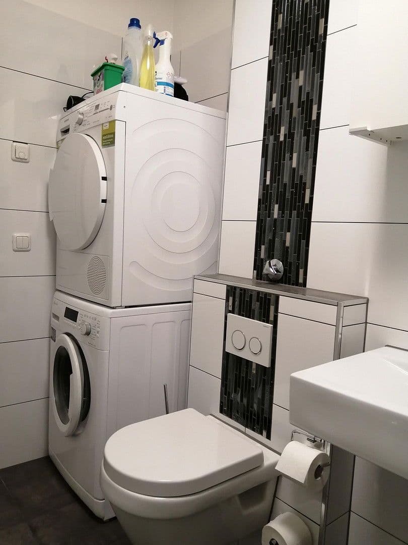 Prodej bytu 2+1 62 m², Ulmer Strasse 74, Augsburg, Bavorsko Prodej bytu 2+1 62 m², Ulmer Strasse 74, Augsburg, Bavorsko