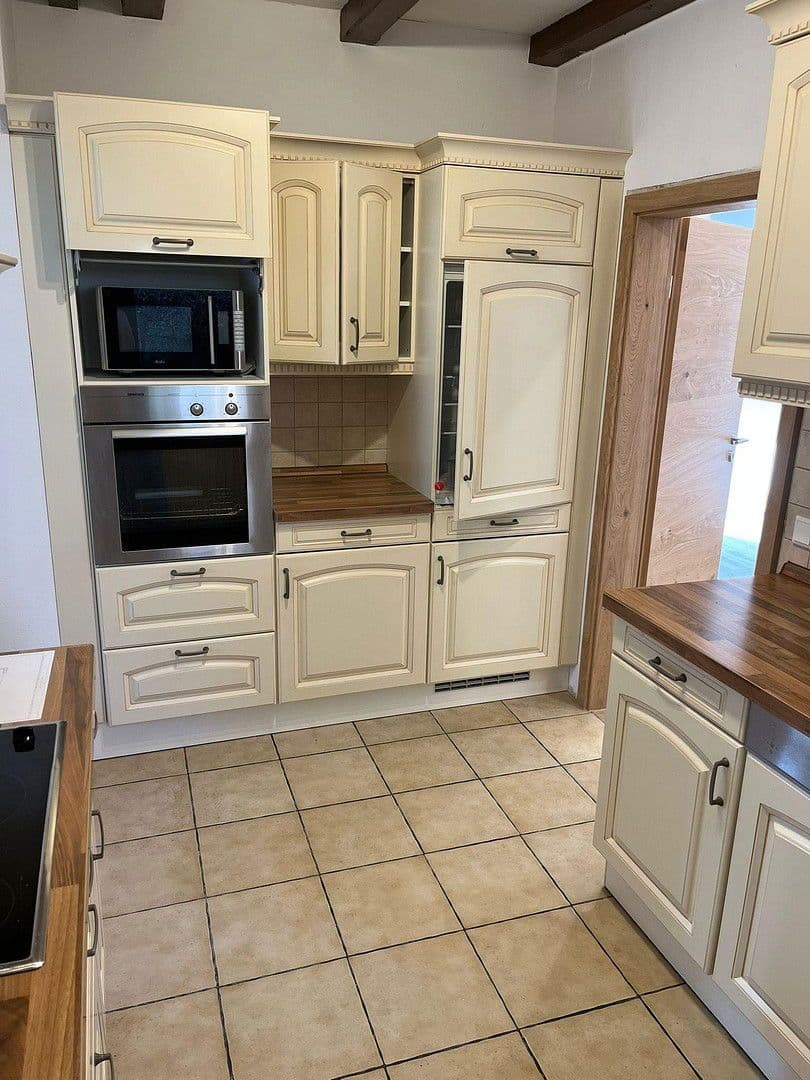 Pronájem bytu 4+1 123 m², Ansbach, Bavorsko Pronájem bytu 4+1 123 m², Ansbach, Bavorsko