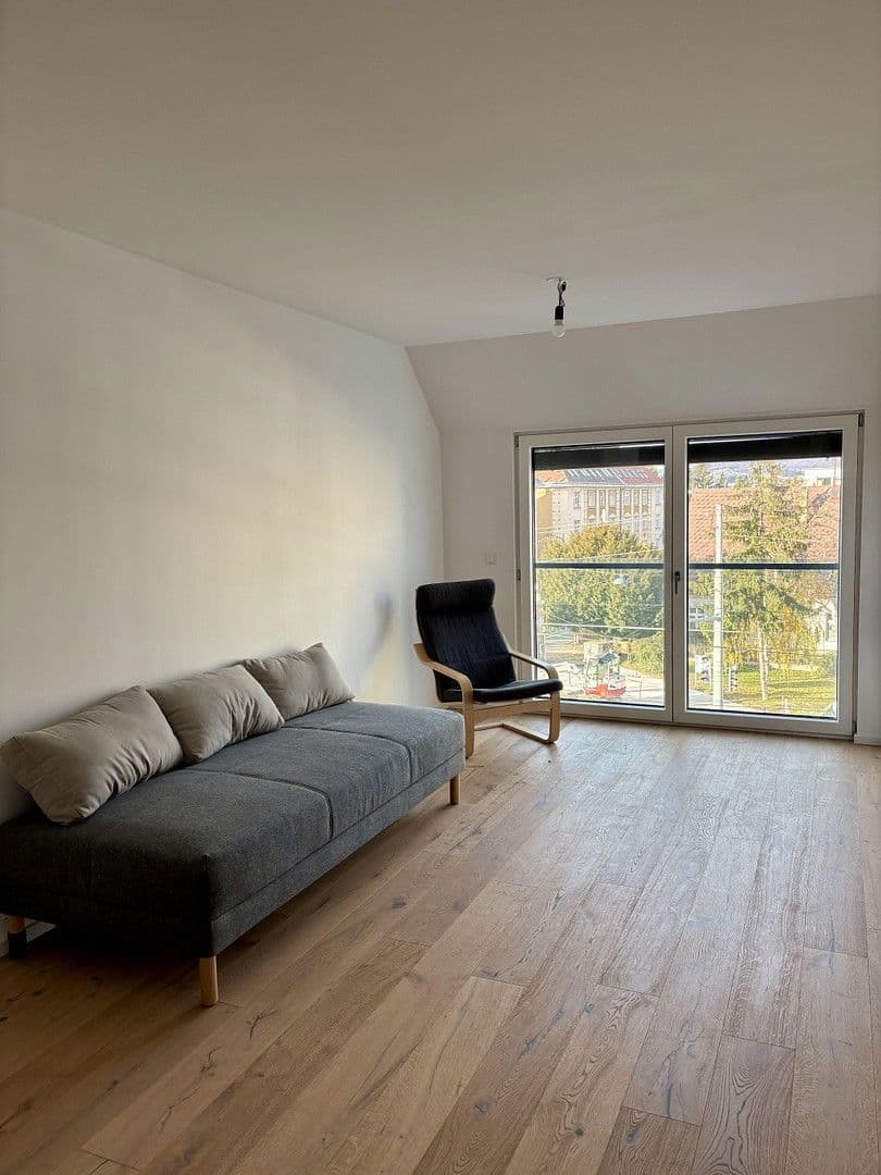 Pronájem bytu 1+1 32 m², Feldkellergasse 16, Wien, Wien Pronájem bytu 1+1 32 m², Feldkellergasse 16, Wien, Wien