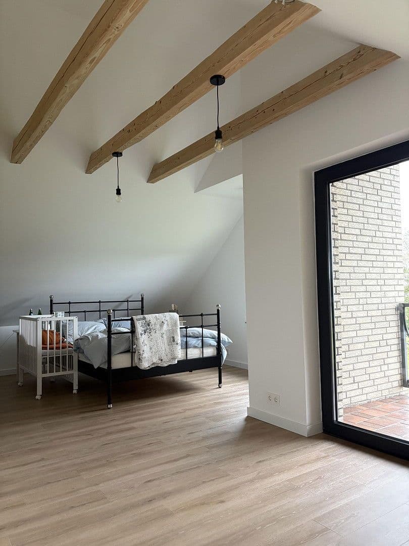 Prodej domu 202 m², pozemek 969 m², Garbsen, Dolní Sasko Prodej domu 202 m², pozemek 969 m², Garbsen, Dolní Sasko