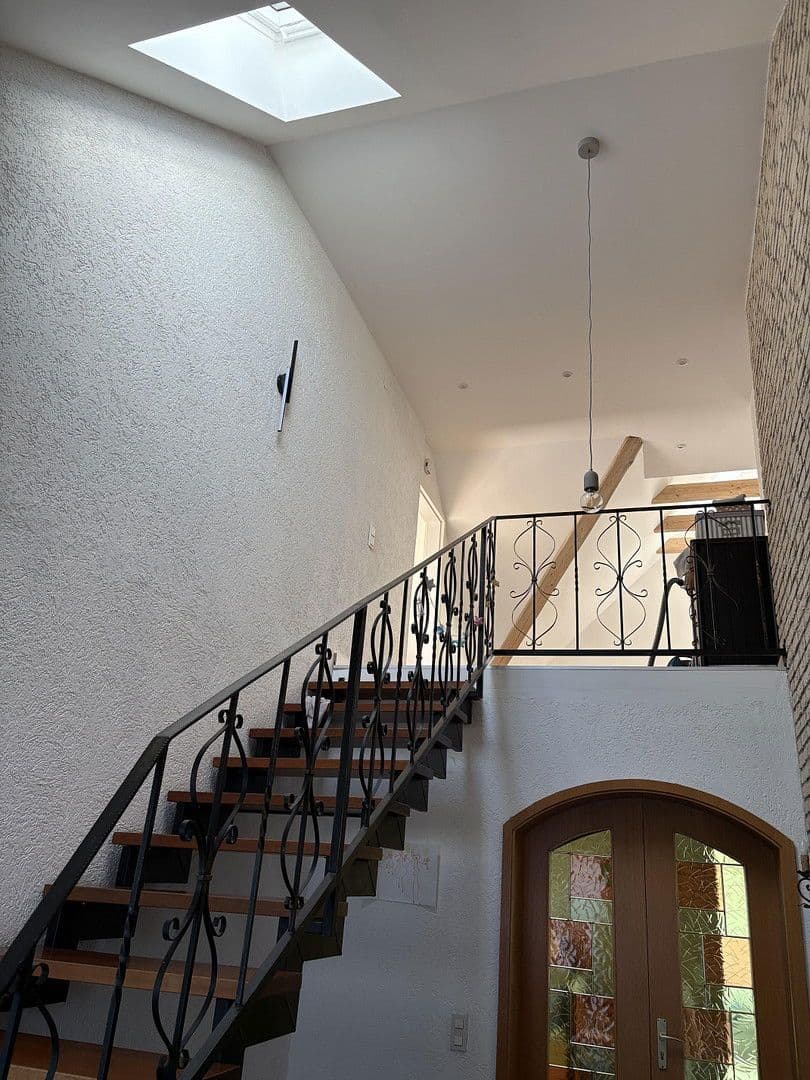 Prodej domu 202 m², pozemek 969 m², Garbsen, Dolní Sasko Prodej domu 202 m², pozemek 969 m², Garbsen, Dolní Sasko