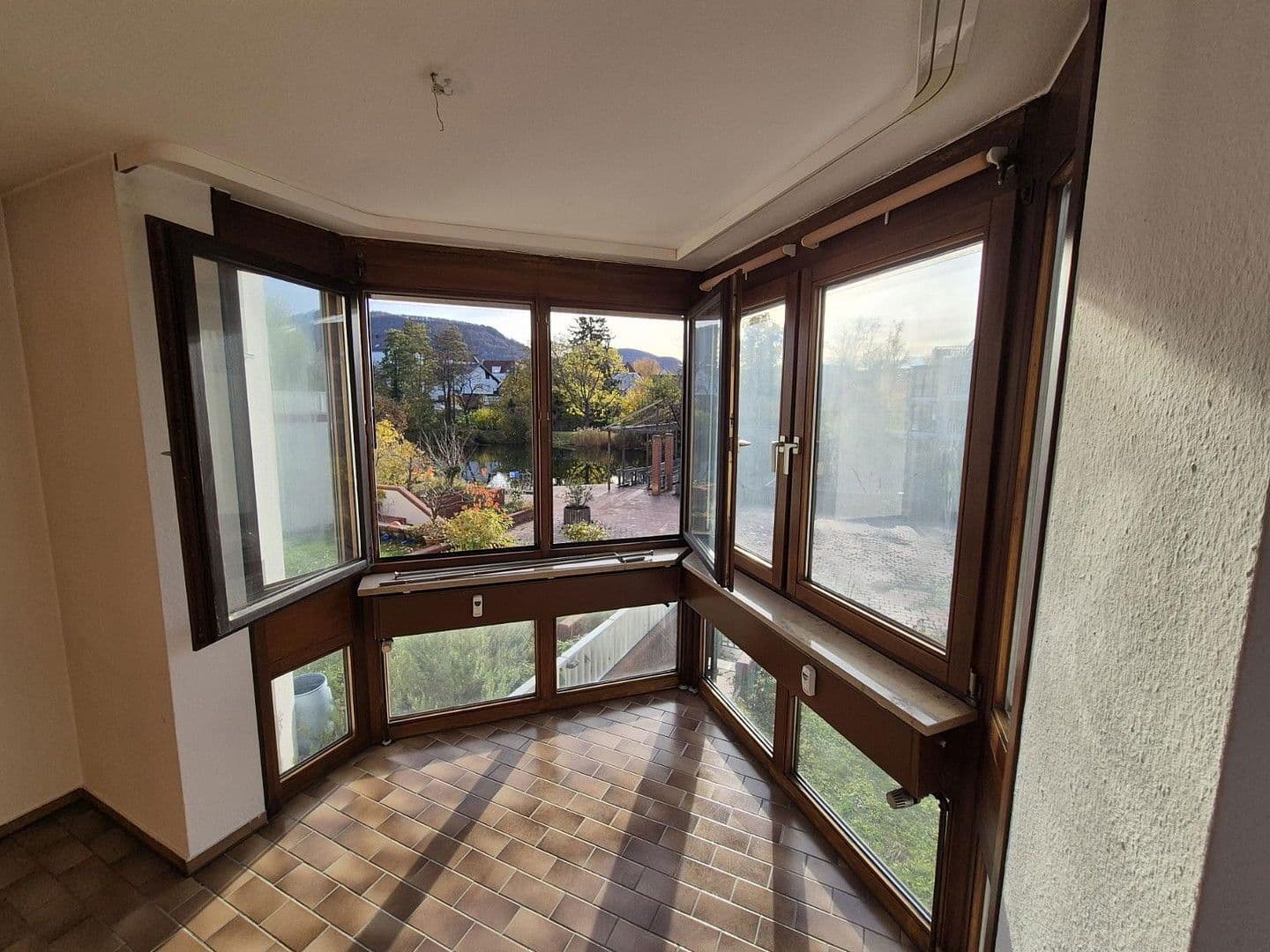 Prodej bytu 2+kk 68 m², Große Heerstraße 22, Pfullingen, Bádensko-Württembersko Prodej bytu 2+kk 68 m², Große Heerstraße 22, Pfullingen, Bádensko-Württembersko