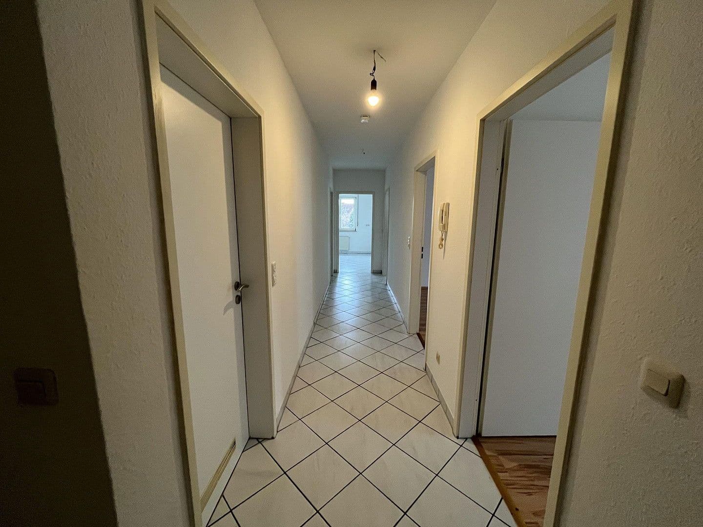 Prodej bytu 3+1 91 m², Bad Vilbel, Hessen Prodej bytu 3+1 91 m², Bad Vilbel, Hessen