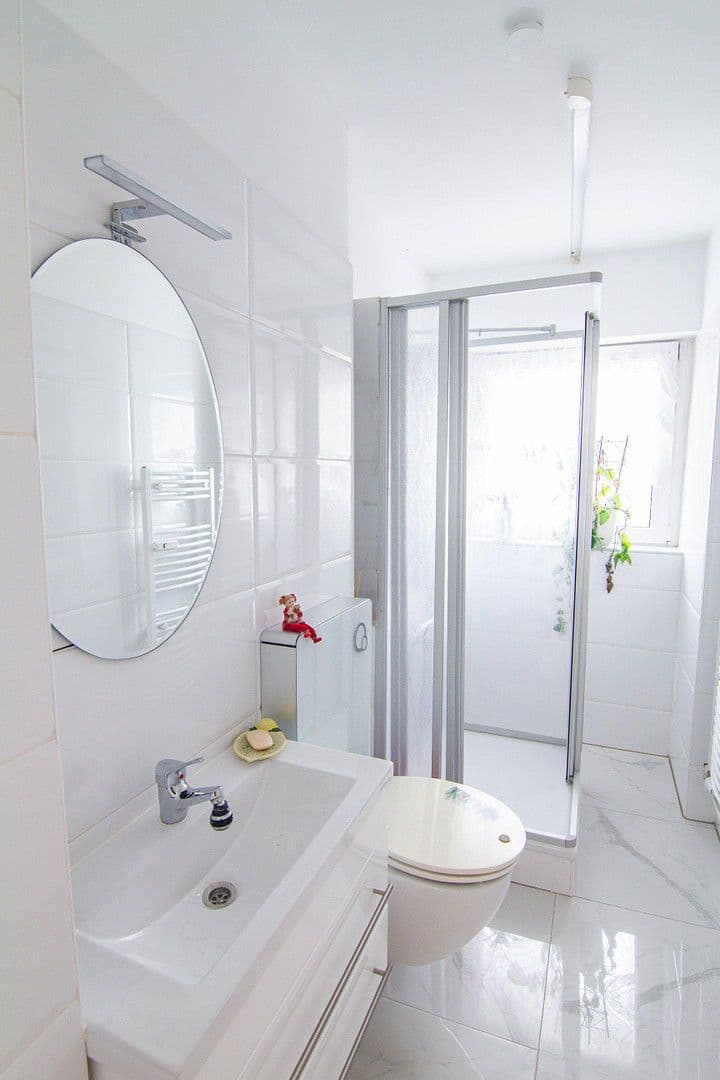 Prodej bytu 3+1 67 m², Berlin, Berlín Prodej bytu 3+1 67 m², Berlin, Berlín