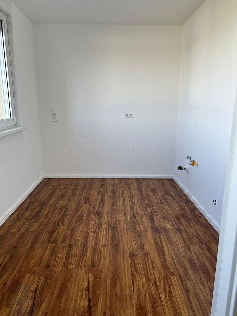 Pronájem bytu 3+1 79 m², Wörth am Rhein, Porýní-Falc Pronájem bytu 3+1 79 m², Wörth am Rhein, Porýní-Falc