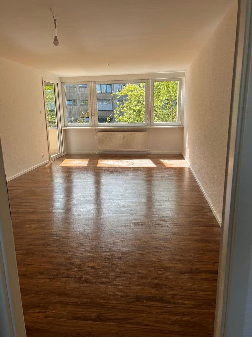 Pronájem bytu 3+1 79 m², Wörth am Rhein, Porýní-Falc Pronájem bytu 3+1 79 m², Wörth am Rhein, Porýní-Falc