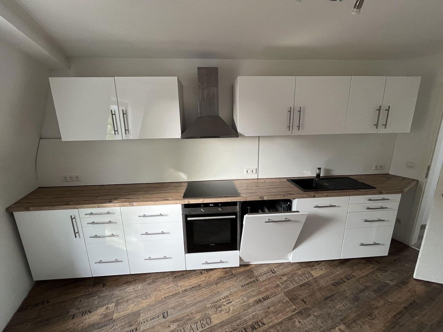 Prodej bytu 4+1 100 m², Brücknerstr. 3, Zirndorf, Bavorsko Prodej bytu 4+1 100 m², Brücknerstr. 3, Zirndorf, Bavorsko