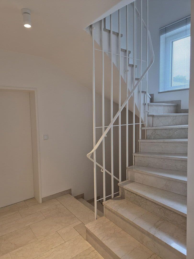 Prodej domu 146 m², pozemek 353 m², Neuried, Bavorsko Prodej domu 146 m², pozemek 353 m², Neuried, Bavorsko