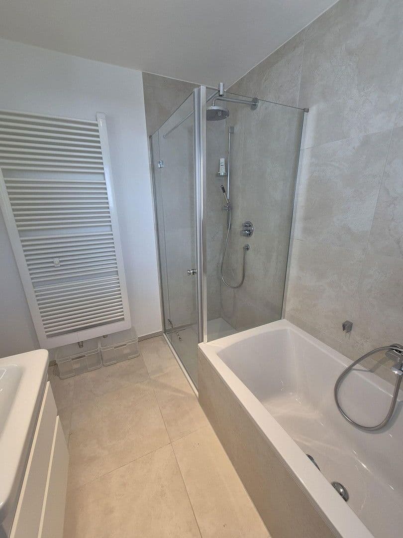 Prodej domu 146 m², pozemek 353 m², Neuried, Bavorsko Prodej domu 146 m², pozemek 353 m², Neuried, Bavorsko