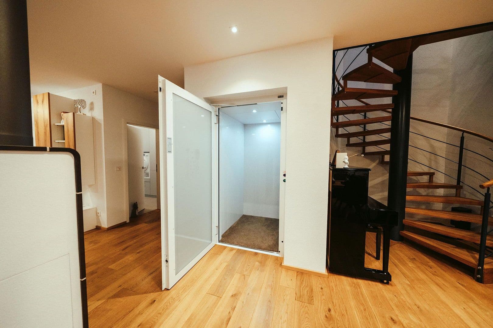 Prodej domu 290 m², pozemek 674 m², Erlabrunn, Bavorsko Prodej domu 290 m², pozemek 674 m², Erlabrunn, Bavorsko