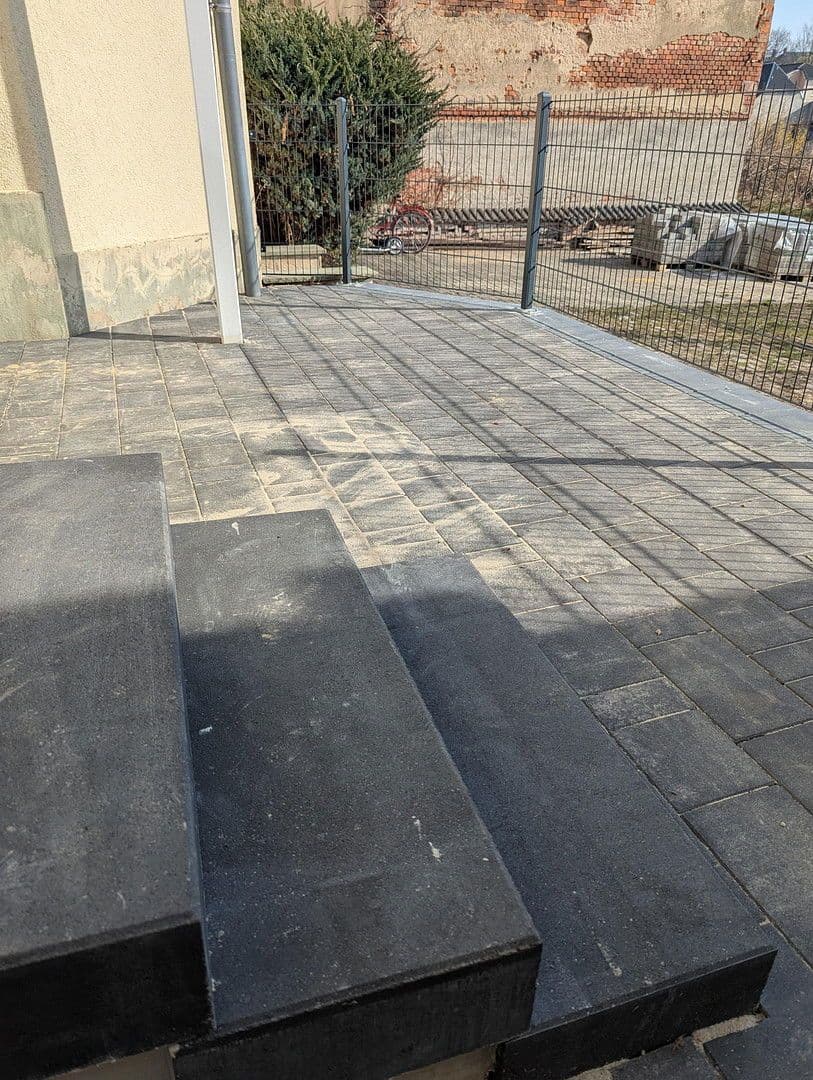 Pronájem bytu 2+1 46 m², Kellerberg 5, Limbach-Oberfrohna, Sasko Pronájem bytu 2+1 46 m², Kellerberg 5, Limbach-Oberfrohna, Sasko