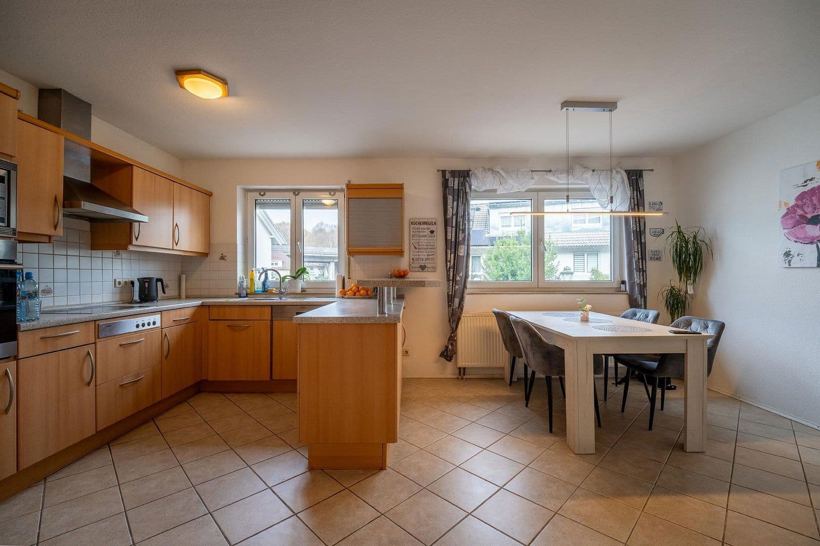 Prodej domu 123 m², pozemek 193 m², Baden-Baden, Bádensko-Württembersko Prodej domu 123 m², pozemek 193 m², Baden-Baden, Bádensko-Württembersko