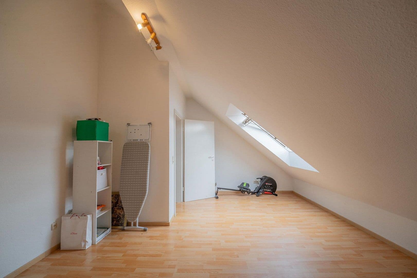 Prodej domu 123 m², pozemek 193 m², Baden-Baden, Bádensko-Württembersko Prodej domu 123 m², pozemek 193 m², Baden-Baden, Bádensko-Württembersko
