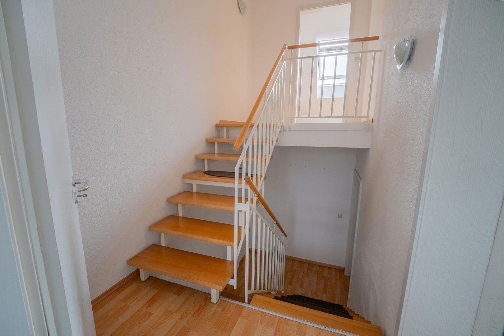 Prodej domu 123 m², pozemek 193 m², Baden-Baden, Bádensko-Württembersko Prodej domu 123 m², pozemek 193 m², Baden-Baden, Bádensko-Württembersko