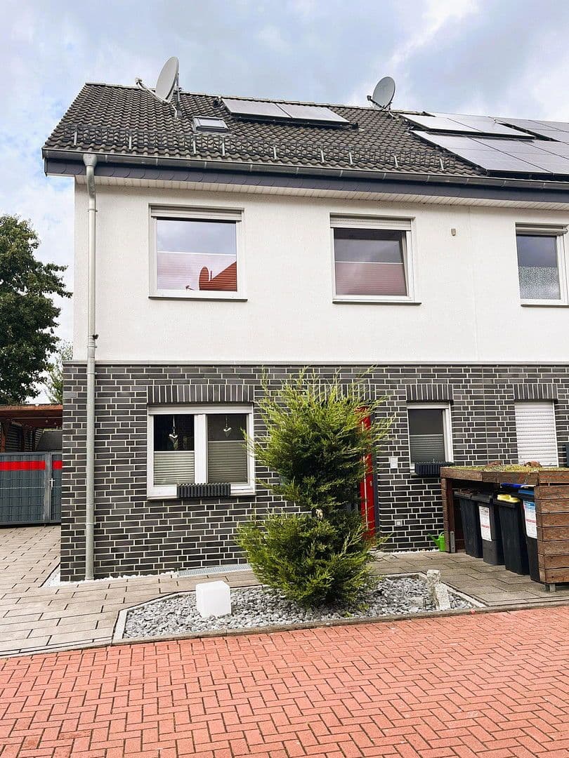 Prodej domu 139 m², pozemek 235 m², Henry-Dunant-Straße 19, Bottrop, Severní Porýní-Vestfálsko Prodej domu 139 m², pozemek 235 m², Henry-Dunant-Straße 19, Bottrop, Severní Porýní-Vestfálsko